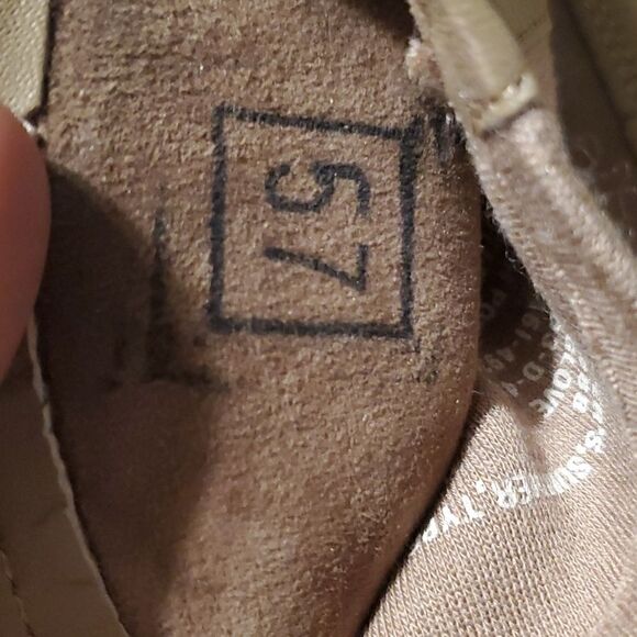 GLOVES  FLYERS SUMMER  Desert TAN COLOR  SIZE:8 Large. NEW. - Picture 6 of 8